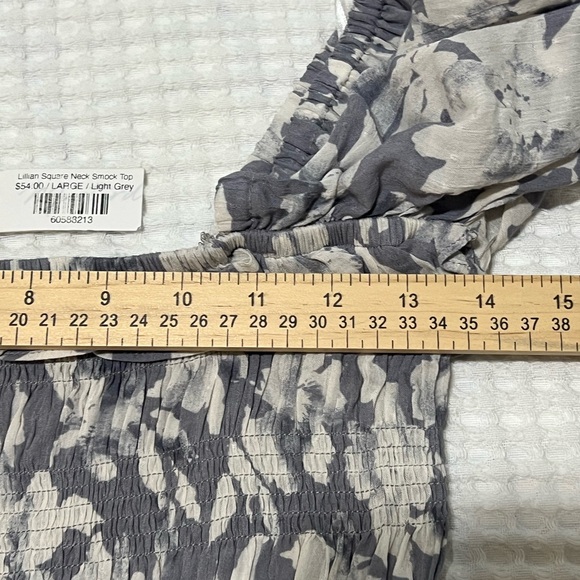 Mustard Seed LILITH SQUARE NECK Gray and Cream Smocked Ruffled Blouse NWT Sz Lg - Picture 5 of 9